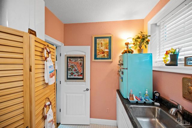 5683 Grande Lagoon Dr, Pensacola, FL 32507