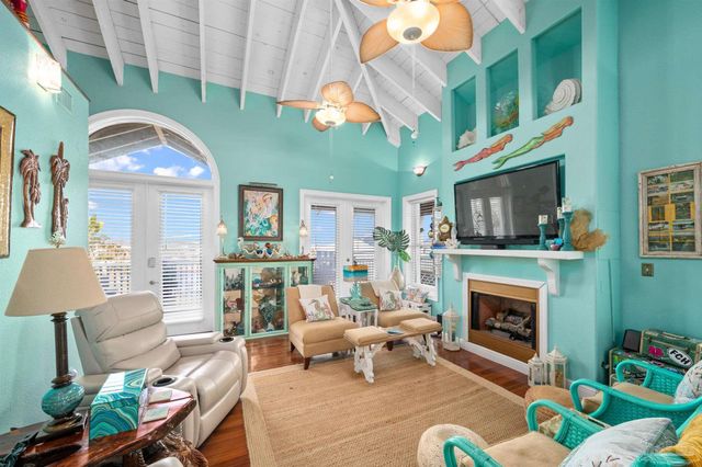 5683 Grande Lagoon Dr, Pensacola, FL 32507