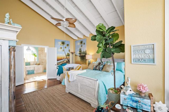 5683 Grande Lagoon Dr, Pensacola, FL 32507