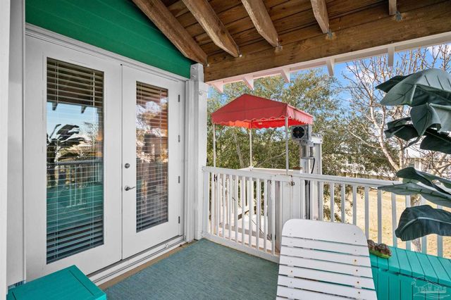 5683 Grande Lagoon Dr, Pensacola, FL 32507