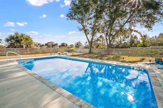 5683 Grande Lagoon Dr, Pensacola, FL 32507