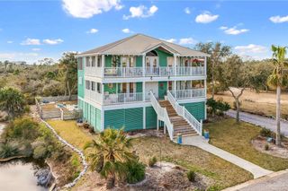 5683 Grande Lagoon Dr, Pensacola, FL 32507