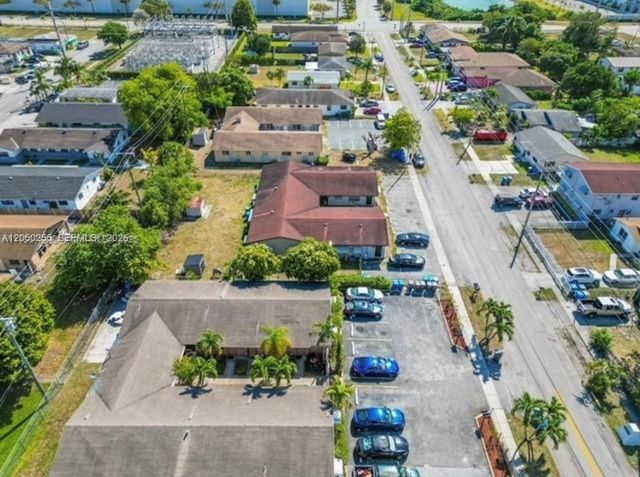 4141 SW 20th Street 15, West Park, FL 33023