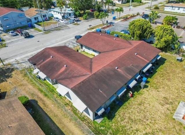 4141 SW 20th Street 15, West Park, FL 33023