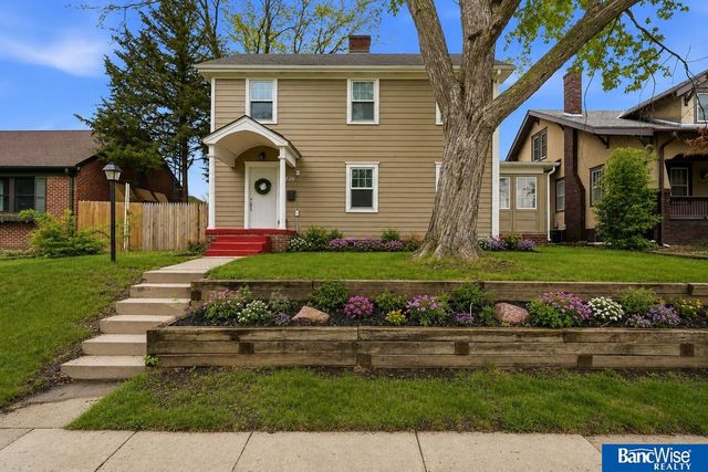 2740 S 13 Street, Lincoln, NE 68502