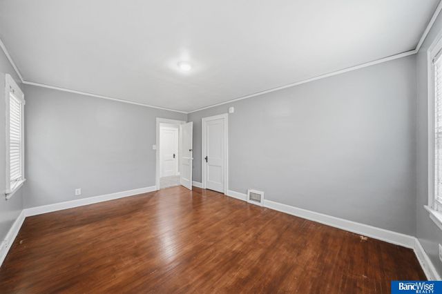 2740 S 13 Street, Lincoln, NE 68502