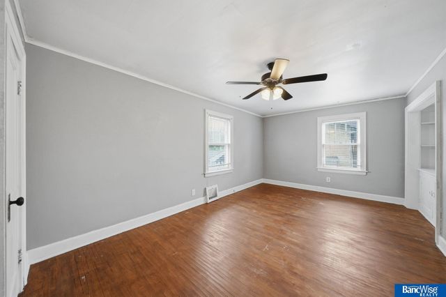 2740 S 13 Street, Lincoln, NE 68502