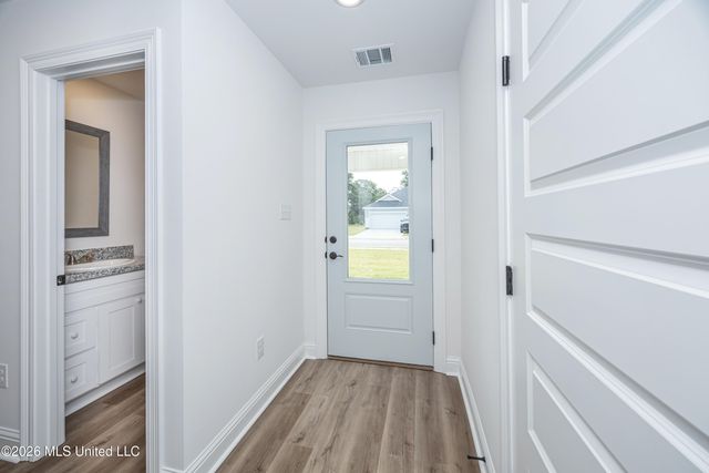 3711 Olivia Drive, Ocean Springs, MS 39564