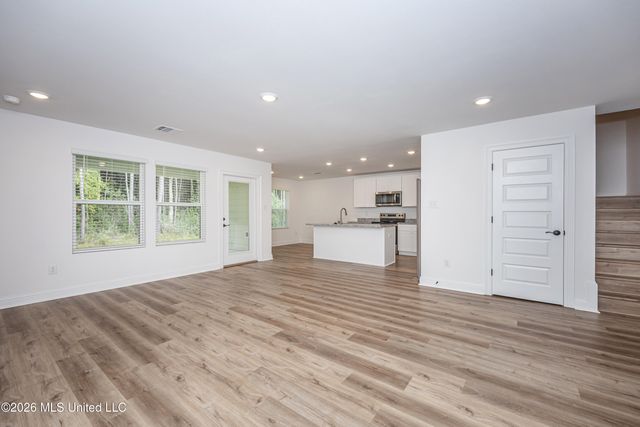 3711 Olivia Drive, Ocean Springs, MS 39564