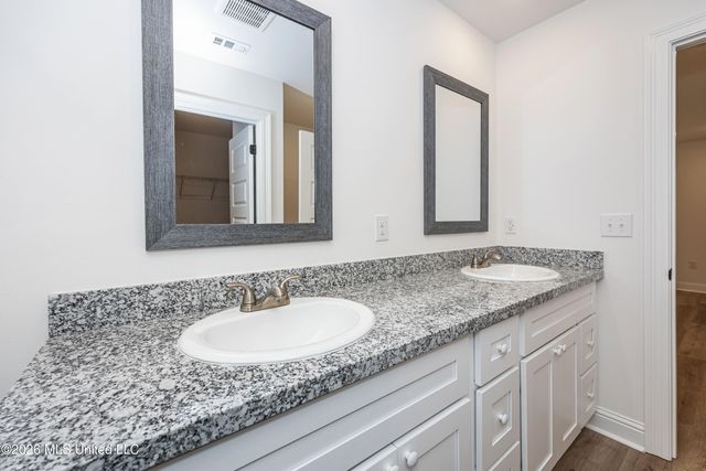 3711 Olivia Drive, Ocean Springs, MS 39564
