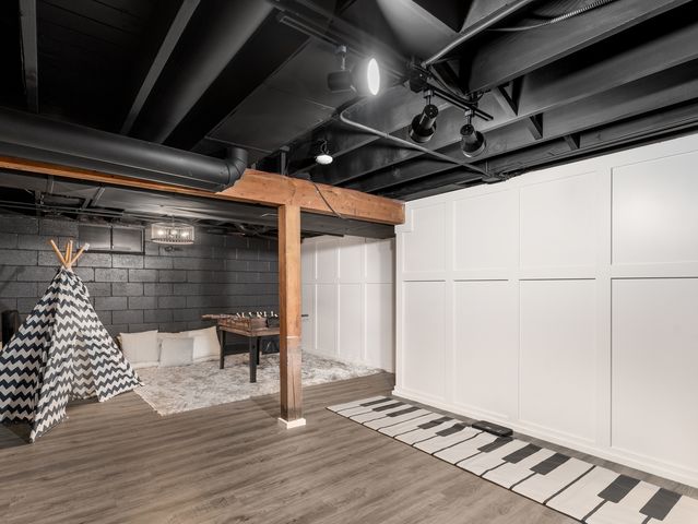 959 W Ogden Avenue, Naperville, IL 60563