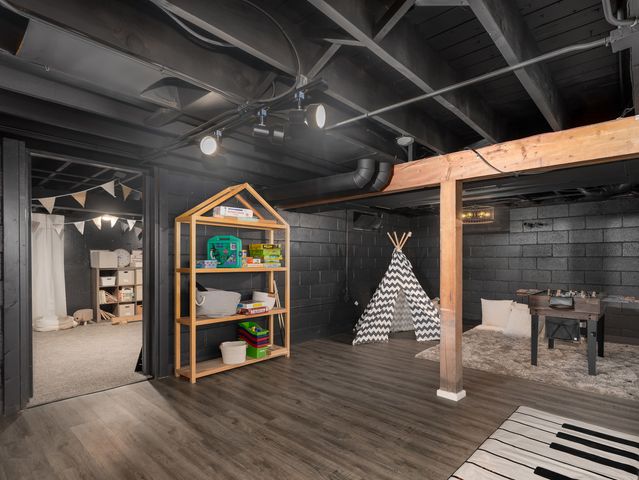 959 W Ogden Avenue, Naperville, IL 60563