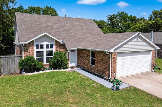 1521 Windsor Drive, Glenn Heights, TX 75154