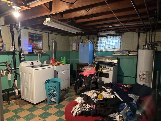 14221 S Emerald Avenue, Riverdale, IL 60827