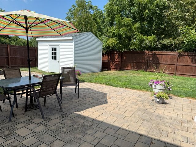 1612 Wheatstone Drive, Farmington, NY 14425