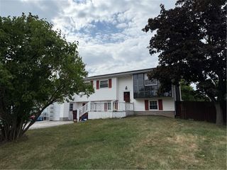 1612 Wheatstone Drive, Farmington, NY 14425