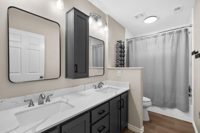 9403 Highland Pointe Drive, Needville, TX 77461