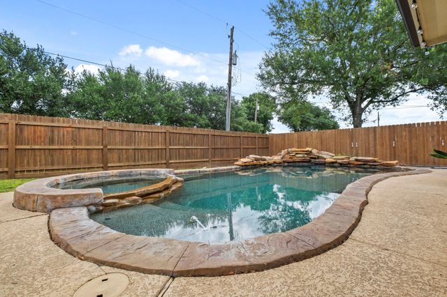 9403 Highland Pointe Drive, Needville, TX 77461