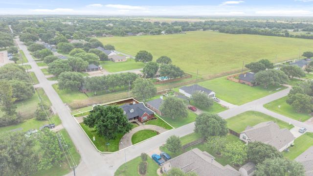 9403 Highland Pointe Drive, Needville, TX 77461