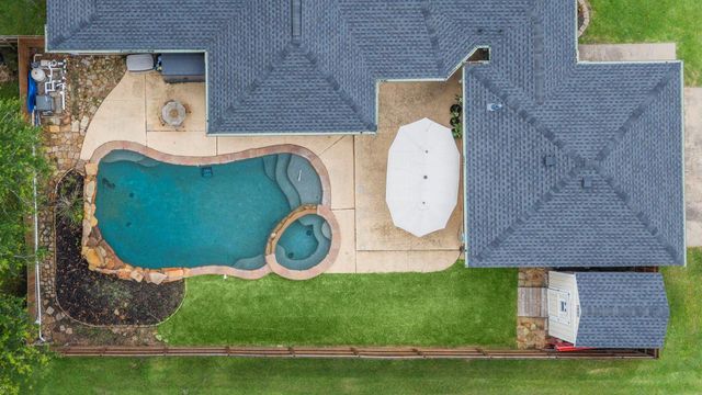 9403 Highland Pointe Drive, Needville, TX 77461
