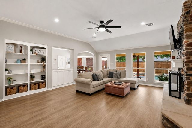 9403 Highland Pointe Drive, Needville, TX 77461