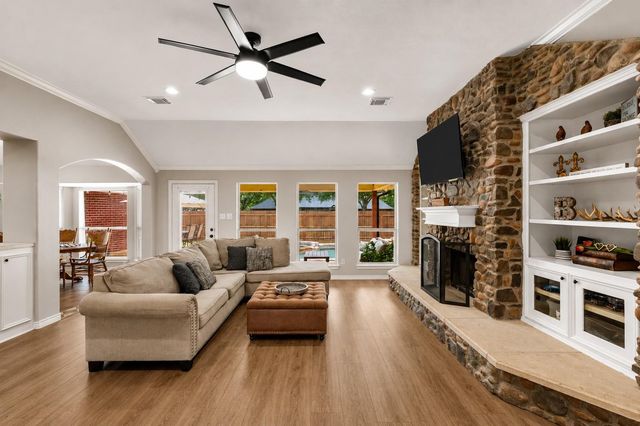 9403 Highland Pointe Drive, Needville, TX 77461