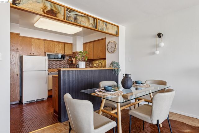 320 Lee St 603, Oakland, CA 94610