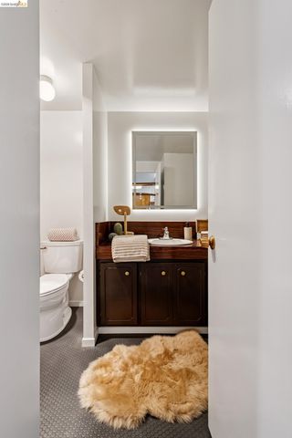 320 Lee St 603, Oakland, CA 94610