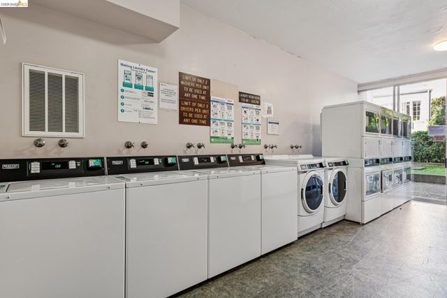 320 Lee St 603, Oakland, CA 94610