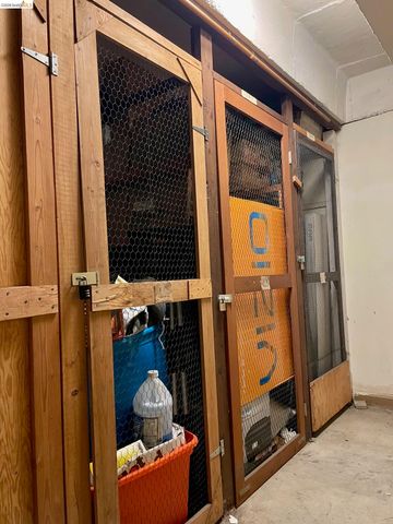 320 Lee St 603, Oakland, CA 94610