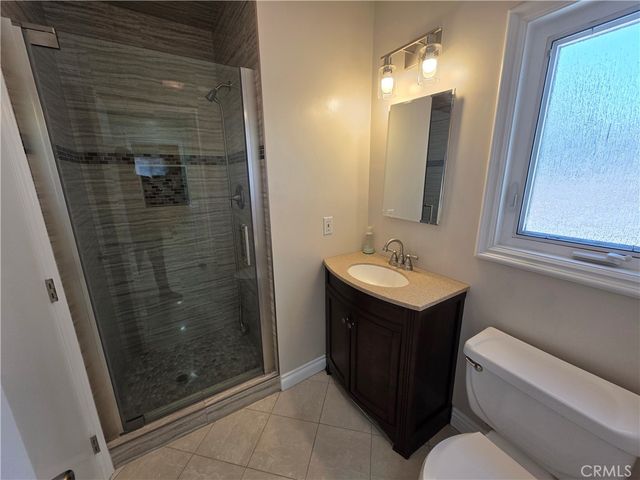 19022 Merridy, Northridge, CA 91324