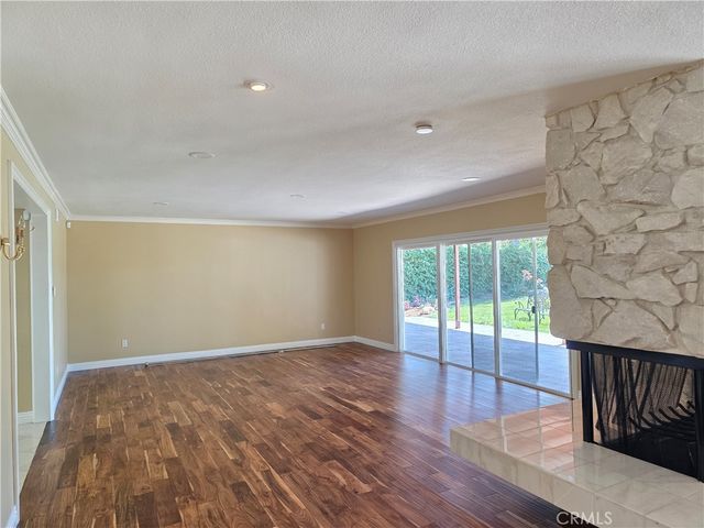 19022 Merridy, Northridge, CA 91324