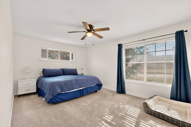 846 Creekridge Drive, Dallas, TX 75218