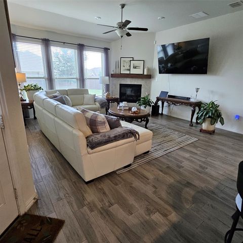 1300 Lake Grove Drive, Little Elm, TX 75068