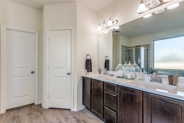 1300 Lake Grove Drive, Little Elm, TX 75068
