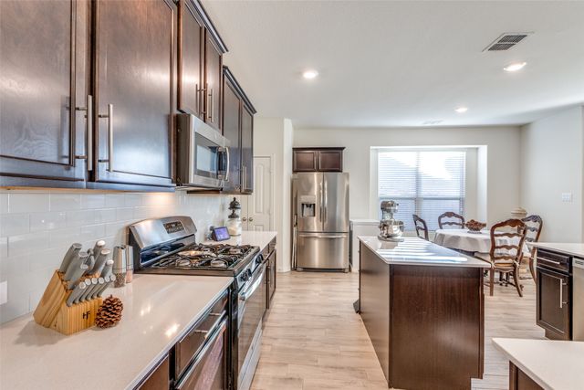 1300 Lake Grove Drive, Little Elm, TX 75068