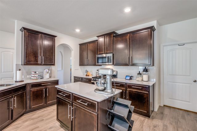 1300 Lake Grove Drive, Little Elm, TX 75068