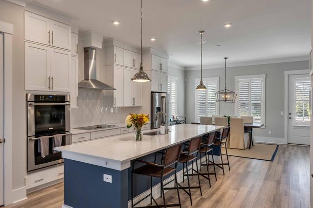 549 Cooper Village Lane, Mount Pleasant, SC 29464