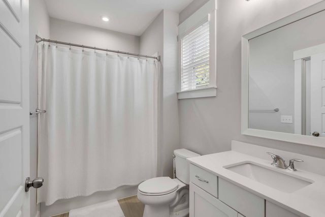 549 Cooper Village Lane, Mount Pleasant, SC 29464