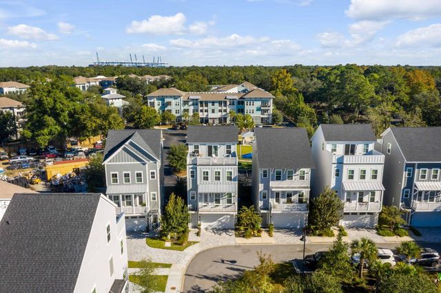 549 Cooper Village Lane, Mount Pleasant, SC 29464
