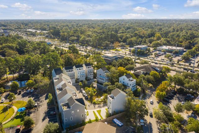 549 Cooper Village Lane, Mount Pleasant, SC 29464