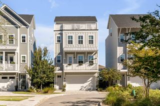 549 Cooper Village Lane, Mount Pleasant, SC 29464
