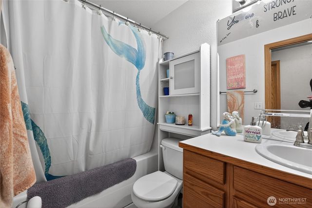 214 Cedar Street E, Roy, WA 98580