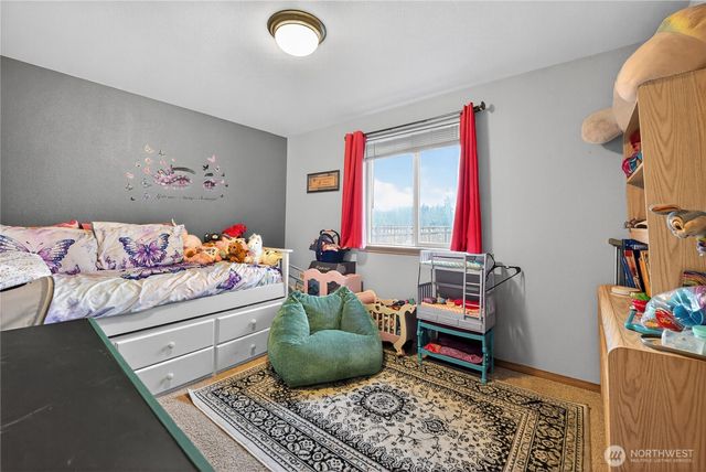 214 Cedar Street E, Roy, WA 98580