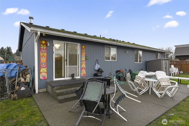 214 Cedar Street E, Roy, WA 98580