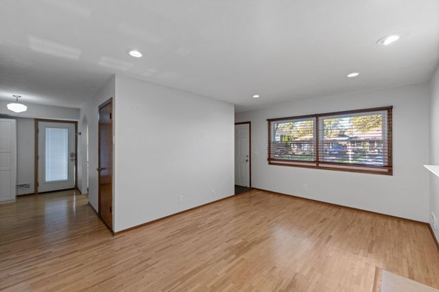 4237 Ottawa Avenue S, Minneapolis, MN 55416