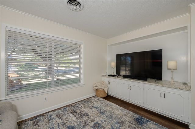 3616 Sweetbriar Drive, Bryan, TX 77802