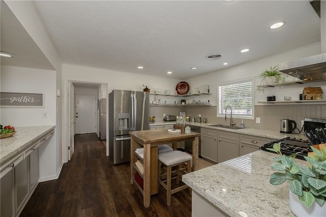 3616 Sweetbriar Drive, Bryan, TX 77802