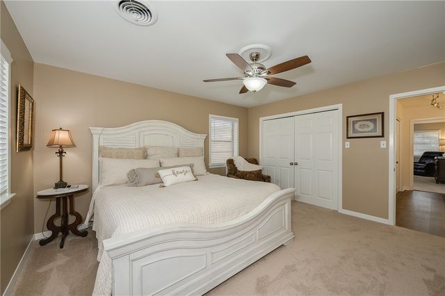 3616 Sweetbriar Drive, Bryan, TX 77802