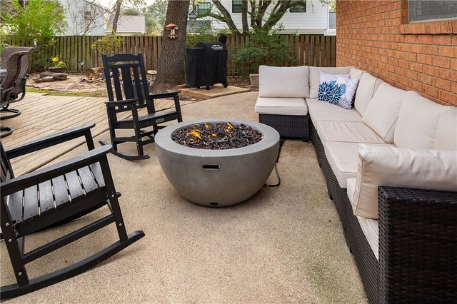 3616 Sweetbriar Drive, Bryan, TX 77802